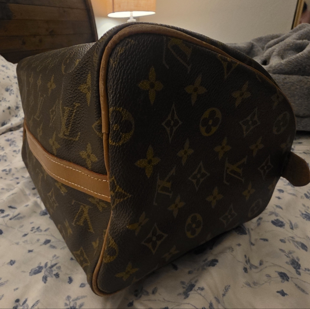 Louis Vuitton Classic Monogram Speedy 35 Bag EUC with COA - Picture 9 of 9